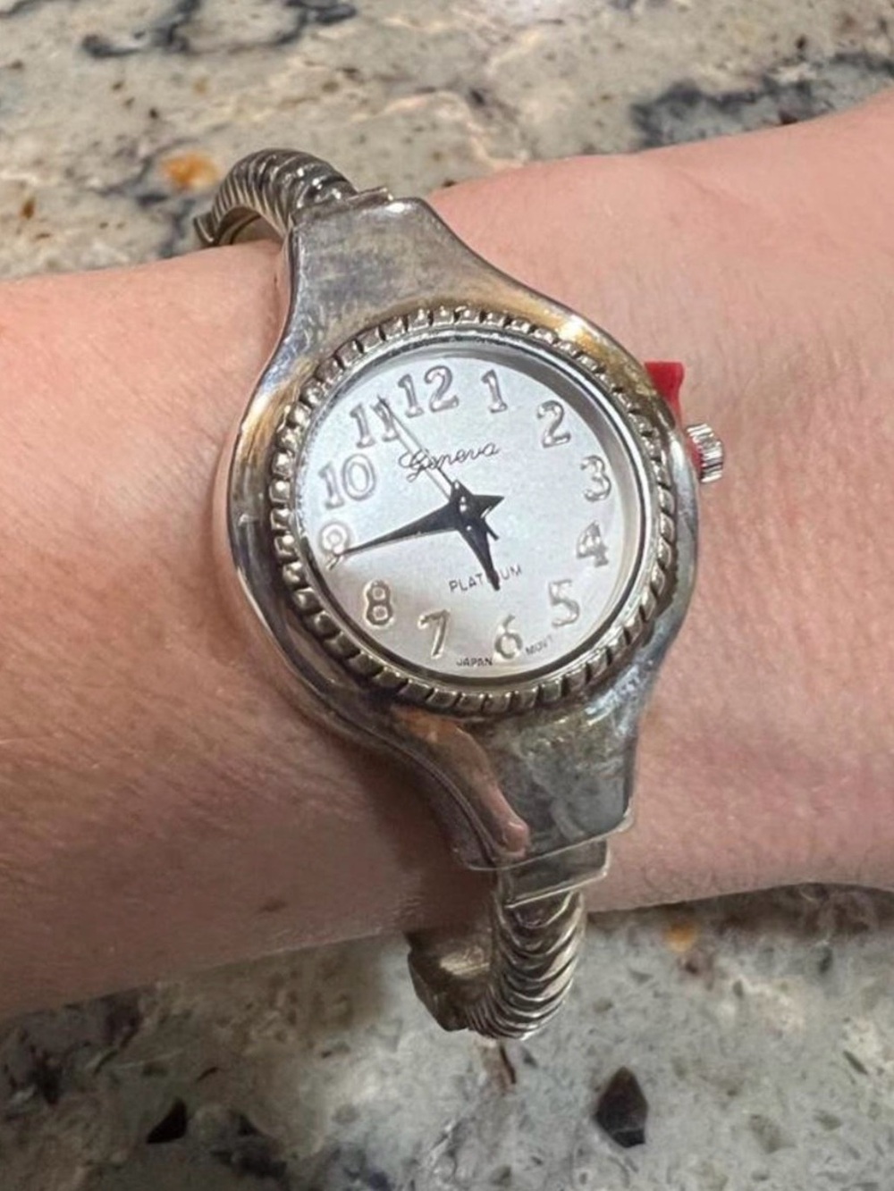 Vintage y2k Geneva Silver-Tone Women's Analog Watch